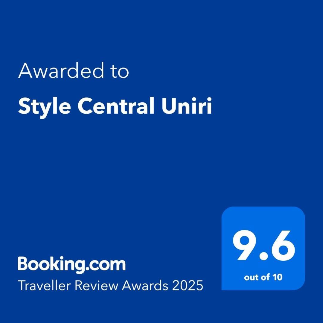 Style Central Uniri Boekarest Buitenkant foto